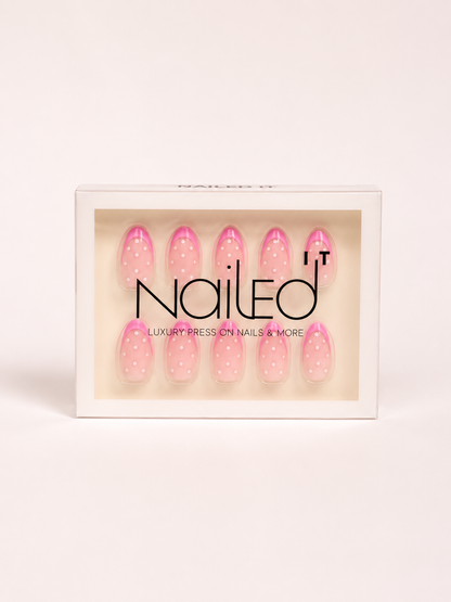 MACARON